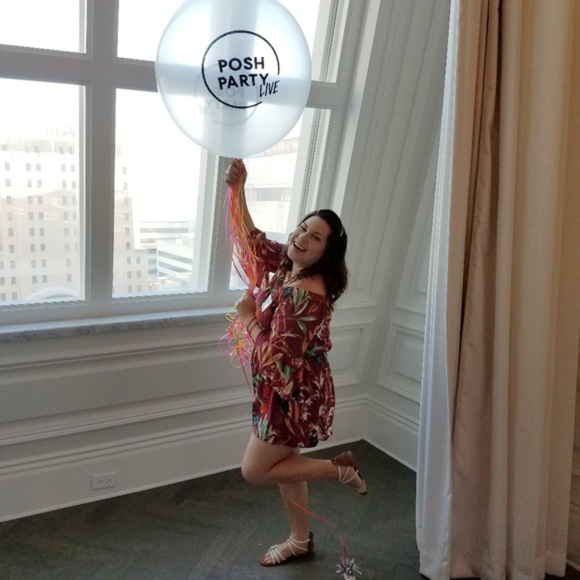 Meet your Posher, Whitney - Picture 7 of 7